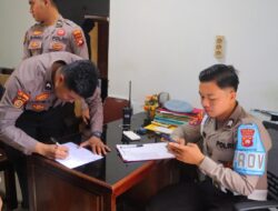 Guna Pastikan Personil Bebas Dari Narkoba,Propam Polres Sintang Gelar Tes Urine Secara Mendadak