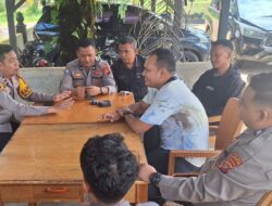 Kapolsek Nanga Tayap Laksanakan Kegiatan Sambang Silaturahmi ke Tokoh Masyarakat di Desa Pangkalan Suka