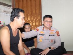 Kapolres Sekadau Jenguk Anggota Sakit, Beri Dukungan dan Semangat untuk Sembuh