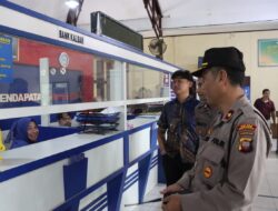 Wakapolres Sekadau Tinjau Pelayanan Publik di Kantor Samsat