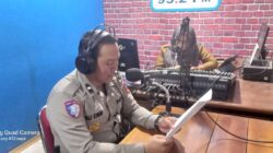 Ops Zebra Kapuas 2025, Sat Lantas Polres Ketapang Berikan Himbauan Melalui Radio