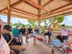 Kapolsek Nanga Tayap Gelar Silaturahmi Kamtibmas melalui Program “Ngopi Presisi” ( Ngopi Penuh Inspirasi )