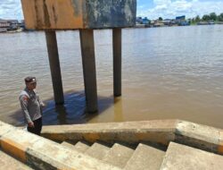 Waspada Cuaca Ekstrem, Polisi Sisir Bantaran Sungai Kapuas di Tayan Hilir