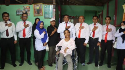 *Kasat Reskrim Polres Melawi “Tebar Senyum” Hari Jadi Fungsi Reserse Polri ke-78