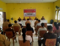 Kapolsek Sengah Temila Hadiri Musyawarah Desa Khusus dan Penetapan APBDes Desa Aur Sampuk