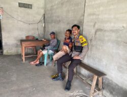 Melalui Patroli Dialogis, Bhabinkamtibmas Brigadir Yogi Sampaikan Pesan Kamtibmas kepada Warga