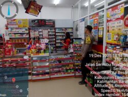 Dengan Pendekatan Humanis, Polisi Sambangi Warga Saat Patroli Malam