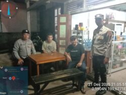 Polsek Menyuke Patroli Malam, Beri Imbauan Kamtibmas Kepada Warga
