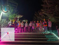 Kapolsek Menyuke Beserta Anggota Lakukan Pengamanan Ibadah Ibadah Malam Natal Tahun 2025