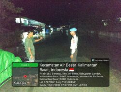 Polisi Sapa Warga Saat Patroli Malam, Ingatkan Waspada Ancaman Banjir