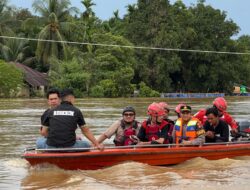 Sinergi Lintas Instansi, PAMAPTA I Polres Landak Pantau Debit Air Sungai Landak Untuk Antisipasi Banjir