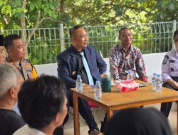 Kapolsek Manis Mata Hadiri Kegiatan Ngopi Bareng Bersama Bupati Ketapang di Desa Ratu Elok