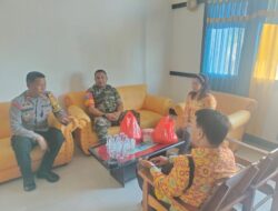 Kapolsek Simpang Dua Gelar Kegiatan Jumat Curhat Bersama Masyarakat Desa Semandang Kanan