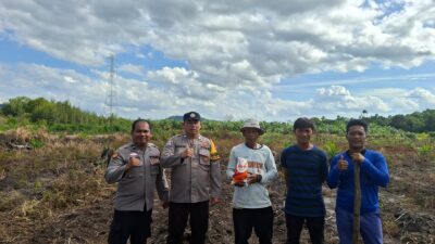 Bhabinkamtibmas Desa Laman Satong Laksanakan Penanaman Jagung Hibrida Bersama Poktan Hilir Utara Makmur