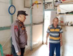 Gelar Patroli Dialogis Personel Polsek Kuala Behe Berikan Himbauan Kepada Warga 