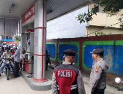 Polres Melawi Patroli Di Tiga SPBU Pastikan Kelancaran Penyaluran BBM