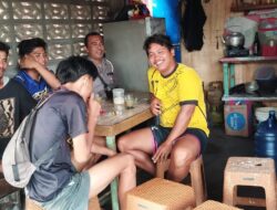 Kanit Lantas Polsek Mempawah Hulu Laksanakan Patroli Sambang, Ajak Warga Jaga Kamtibmas