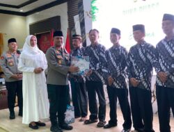 Pererat Silaturahmi di Bulan Ramadan,Polres Melawi Gelar Buka Puasa Bersama Purnawirawan Polri Dan Santri