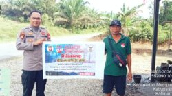 Personel Polsek Mempawah Hulu Gencar Sosialisasikan Bahaya Karhutla kepada Masyarakat