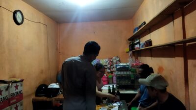 Sigap Tindaklanjuti Aduan Warga, Layanan 110 Polres Sintang Tegur Kafe Putar Musik Berlebihan