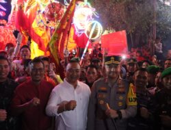 Kapolres Ketapang Bersama Jajaran Forkopimda Hadiri Puncak Perayaan Malam Cap Go Meh 2577 di Klenteng Tua Pek Kong Sekaligus Pelepasan Pawai Naga