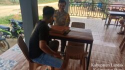 Humanis dan Bersahabat, Polisi Sampaikan Pesan Kamtibmas Saat Patroli Siang