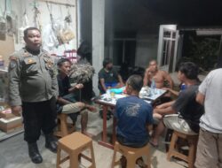 Patroli Malam Humanis, Polisi Sambangi Warga yang Sedang Berkumpul dan Sampaikan Pesan Kamtibmas