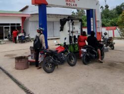 Personel Polsek Menjalin Laksanakan Patroli dan Sambang di SPBU Sepahat untuk Antisipasi Penyalahgunaan BBM