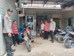 Patroli Rutin Siang Hari Samapta Polsek Menyuke Berikan Imbauan Kepada Warga