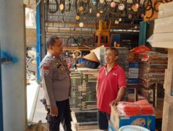 Siang Terik Tak Halangi Polisi Sambangi Toko Bangunan, Pesan Kamtibmas Disampaikan Humanis