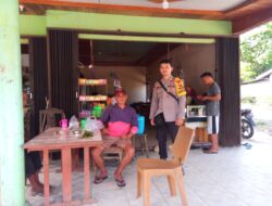 Meski Panas Menyengat, Polisi Tetap Humanis Sambangi Aktivitas Warga