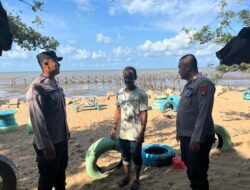 Jaga Situasi Kamtibmas di Momen Lebaran, Sat Binmas Polres Ketapang Laksanakan Patroli Dialogis ke Objek Wisata Pantai Pecal