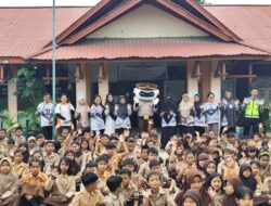 Badut Polisi Sapa Murid SDN 47 Penanjung, Belajar Tertib Lalu Lintas Jadi Lebih Seru