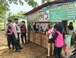 Antisipasi Gangguan Kamtibmas, Pamobvit Polres Ketapang Intensifkan Patroli di Pantai Pecal Kinjil Pesisir