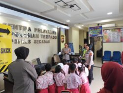 Keliling Mapolres Sekadau, Murid TK Belajar Mengenal Polisi dari Dekat