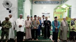 Polsek Delta Pawan Laksanakan Pengamanan Kegiatan Tabligh Akbar di Masjid Baiturrahman