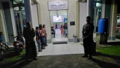 Polsek Belitang Hilir Amankan Ibadah Kenaikan Isa Almasih di GKII Sungai Ayak Dua