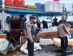 Sambangi Nelayan Pesisir dan Para ABK Kapal, Sat Polairud Polres Ketapang Sampaikan Himbauan Kamtibmas
