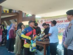 Ratusan Warga Padati Gerakan Pangan Murah di Rumah Adat Melayu Sekadau