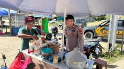 Warga Salut! Polisi Sungai Tebelian Patroli Sambil Rangkul Pedagang Kecil dengan Humanis