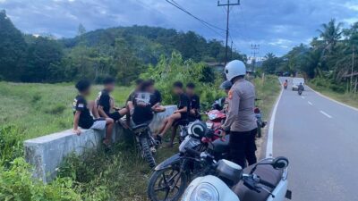 Sering Nongkrong di Bahu Jalan, Remaja di Nanga Mahap Diberi Pembinaan Polisi