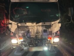 Pengendara Motor Meninggal Dunia Usai Tabrak Truk Mogok di Jalan Sekadau – Sanggau