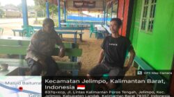 Patroli Humanis di Hari Minggu, Anggota Polsubsektor Jelimpo Sapa Warga dan Berikan Pesan Kamtibmas