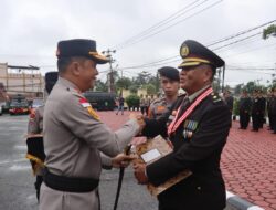 Kapolres Sintang Pimpin Upacara Purna Bhakti sebagai Bentuk Penghargaan atas Pengabdian Personel