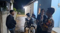 Pamapta Polres Sekadau Mediasi Keributan di Komplek Perumahan BTN