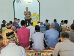 Sat Binmas Polres Landak Ajak Jamaah Mushola Al Muhajirin Jaga Persatuan dan Tangkal Hoaks