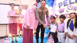 Terima Trofi dan Piagam, 52 Murid TK Bhayangkari Sekadau Rayakan Kelulusan