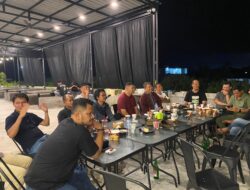 Nobar Piala Dunia 2026 Jadi Momen Keakraban Polisi dan Masyarakat di Sekadau