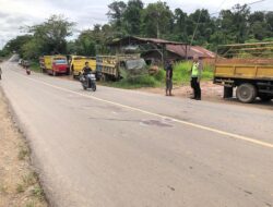 Kecelakaan Motor dan Dump Truck Terjadi di Km 4 Sekadau, Satu Pengendara Terluka