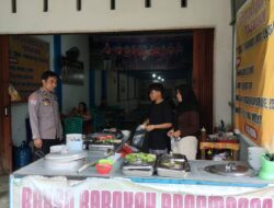 Jaga Kamtibmas Sambil Berbagi Senyum, Polisi Patroli ke Penjual Bakso di Siang Hari